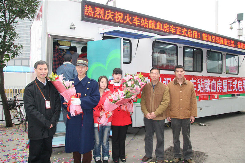 献血房车投入使用需要注意什么呢？02