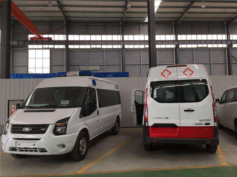 广州救护车厂家跟你聊聊为什么无人避让救护车？01